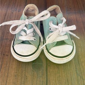 Baby girls converse shoes